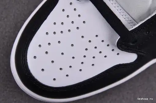 Toe 553560-116 Black (GS) 1 Low Jordan 553560-116 0506